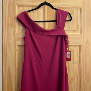 NWT Vince Camuto dress, magenta, fitted.